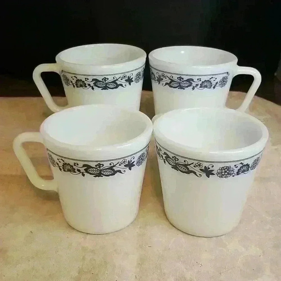 4...Old Town Blue Onion Pryex coffee mugs - Picture 2 of 4